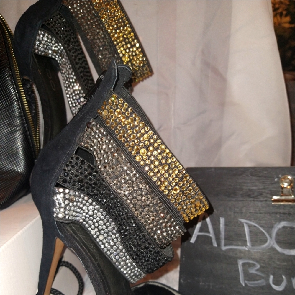 Like new black suede evening shoe